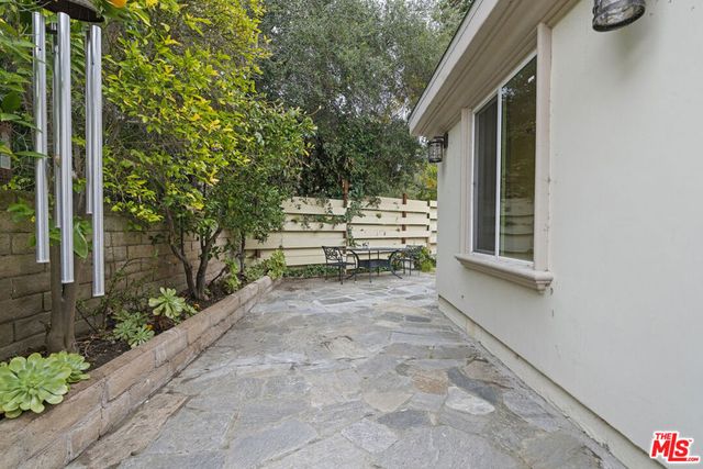 4112 Old Topanga Canyon Road UNIT B, Calabasas, CA 91302