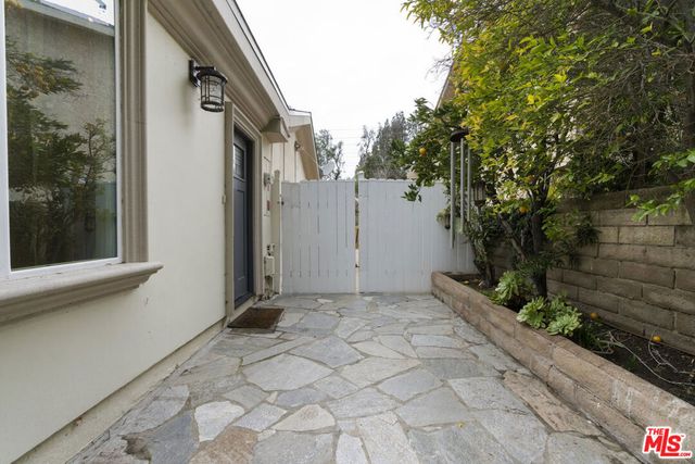 4112 Old Topanga Canyon Road UNIT B, Calabasas, CA 91302