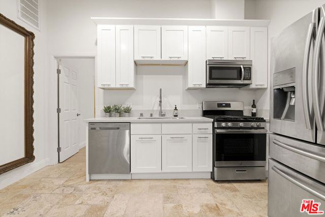 4112 Old Topanga Canyon Road UNIT B, Calabasas, CA 91302