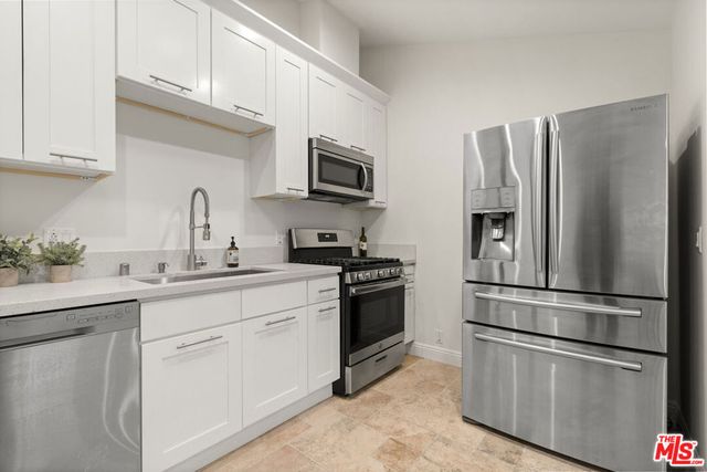 4112 Old Topanga Canyon Road UNIT B, Calabasas, CA 91302