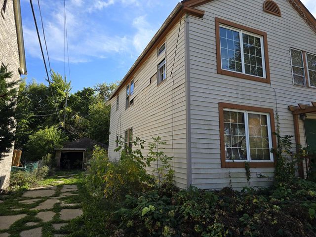 2457 W Congress STREET #2459, Milwaukee, WI 53209