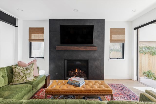 255 Jackson Street, Denver, CO 80206