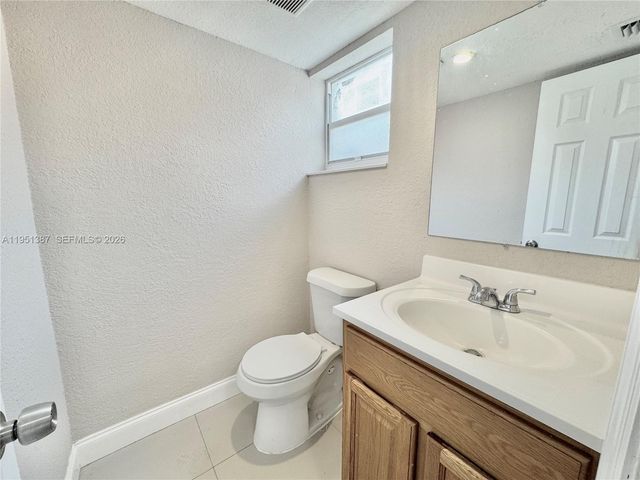 3840 SW 52nd Ave 3840, Pembroke Park, FL 33023