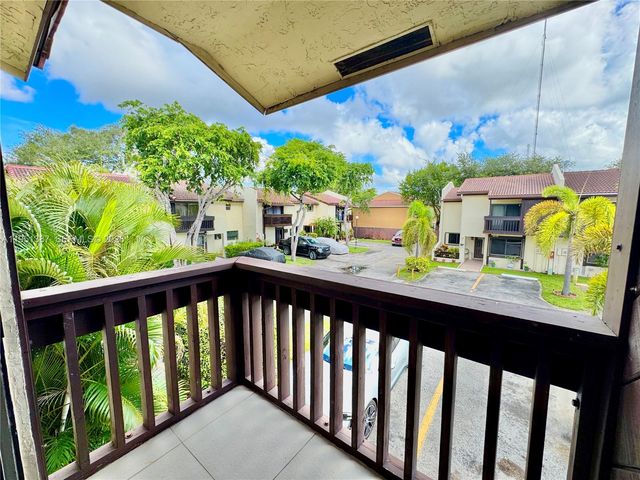 3840 SW 52nd Ave 3840, Pembroke Park, FL 33023