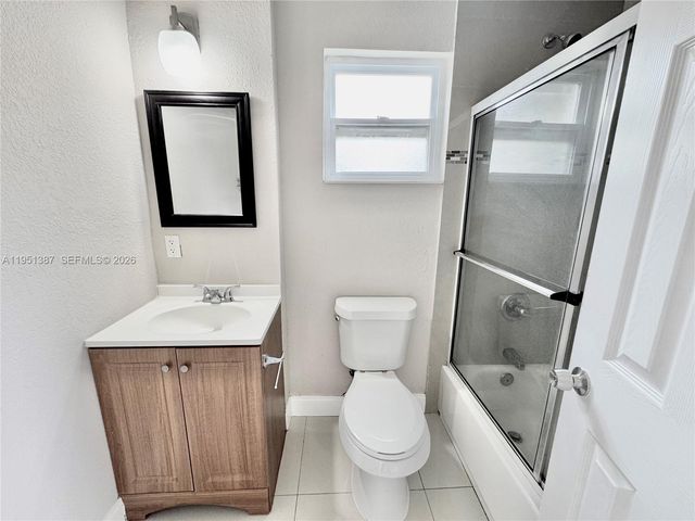 3840 SW 52nd Ave 3840, Pembroke Park, FL 33023