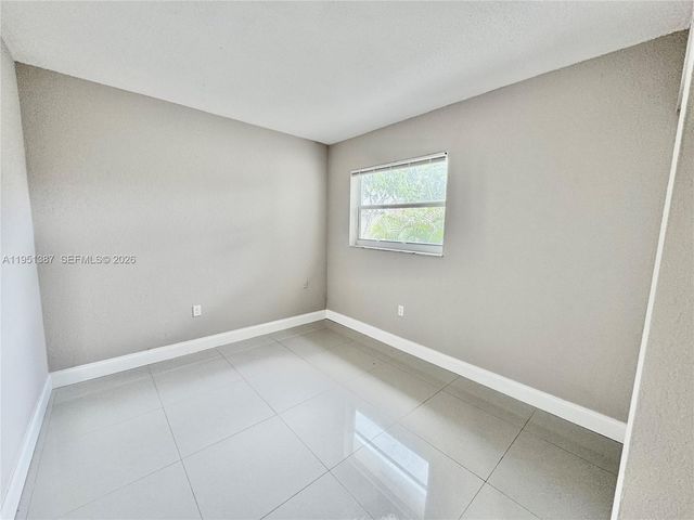 3840 SW 52nd Ave 3840, Pembroke Park, FL 33023
