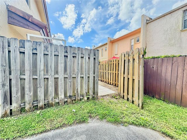 3840 SW 52nd Ave 3840, Pembroke Park, FL 33023