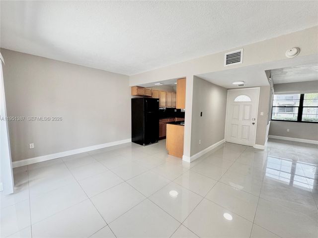 3840 SW 52nd Ave 3840, Pembroke Park, FL 33023
