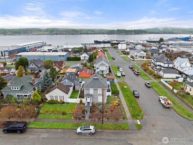 1202 5th Street, Anacortes, WA 98221