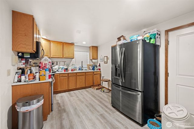 1202 5th Street, Anacortes, WA 98221