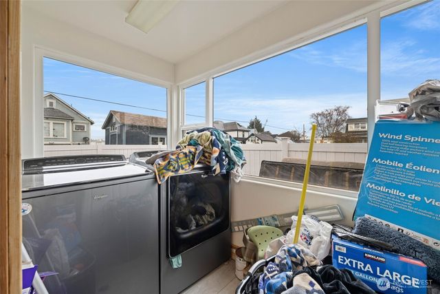 1202 5th Street, Anacortes, WA 98221