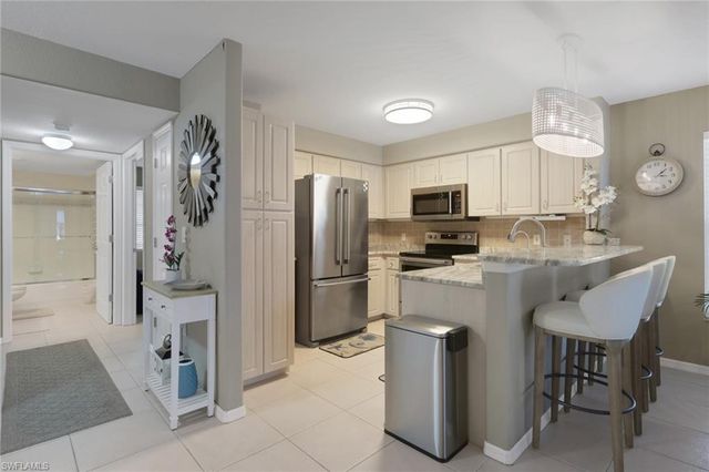 1018 SE 38th ST 101, Cape Coral, FL 33904