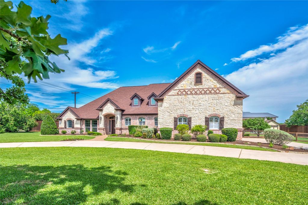 8470 Steeplechase Circle, Argyle, TX 76226