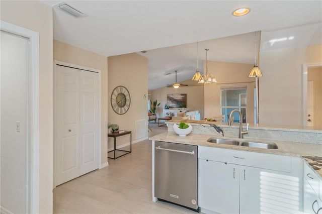 2206 MISTLETO LANE, North Port, FL 34286