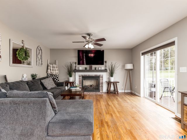 27 Maggie Court, Plymouth, CT 06786