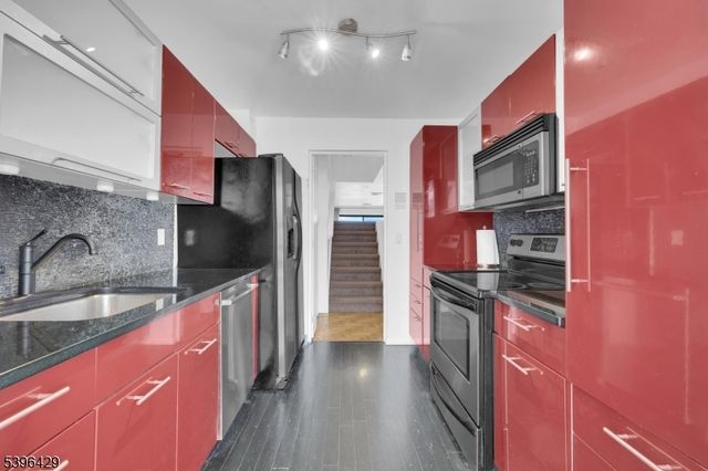 57 Musano Ct, West Orange Twp., NJ 07052