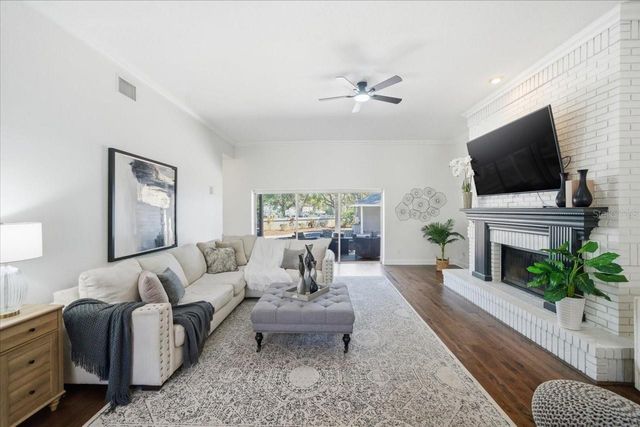 3049 GEIGER COURT, Clearwater, FL 33761