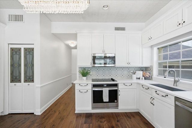 3049 GEIGER COURT, Clearwater, FL 33761