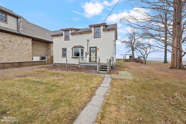 34590 Jefferson Avenue, Harrison Twp, MI 48045