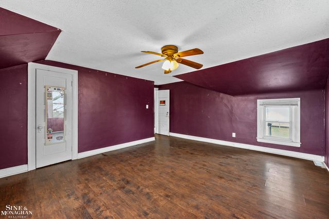 34590 Jefferson Avenue, Harrison Twp, MI 48045