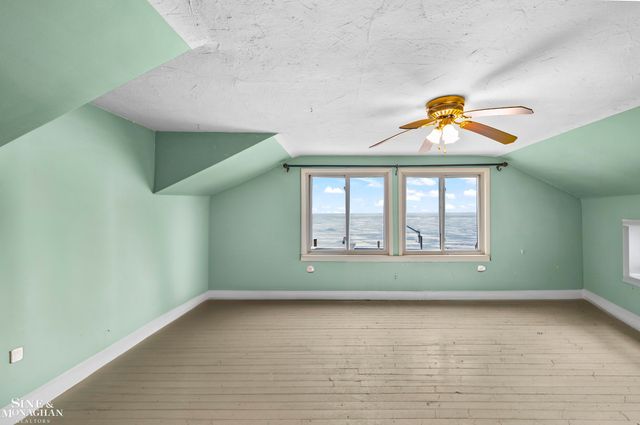 34590 Jefferson Avenue, Harrison Twp, MI 48045