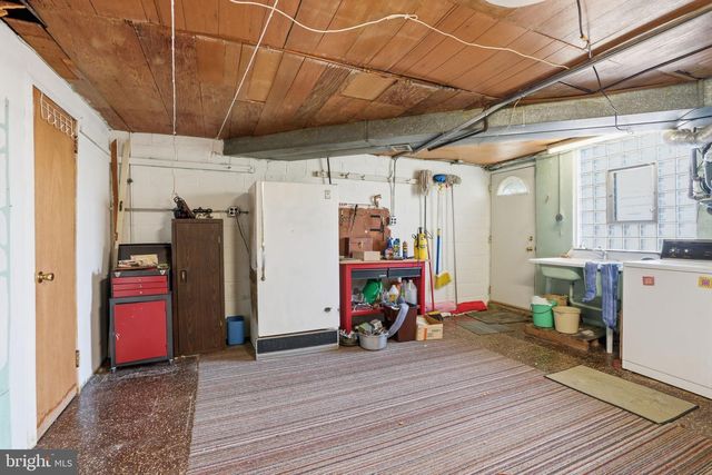 2000 TOMLINSON RD, Philadelphia, PA 19116