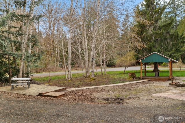 170 E Lakeshore Drive E, Shelton, WA 98524