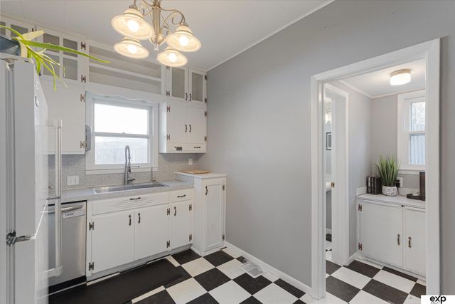 5828 Ohio Street, Omaha, NE 68104