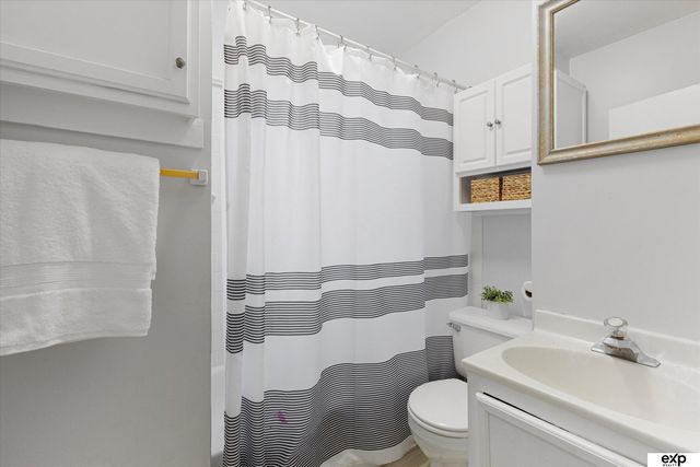 5828 Ohio Street, Omaha, NE 68104