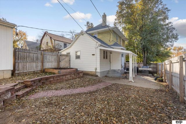 5828 Ohio Street, Omaha, NE 68104