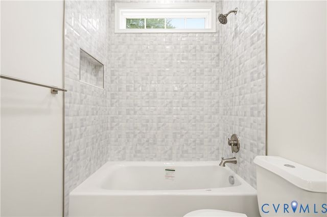 831 Green Ridge Dr, Richmond, VA 23224