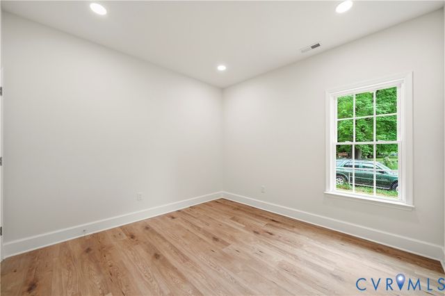 831 Green Ridge Dr, Richmond, VA 23224