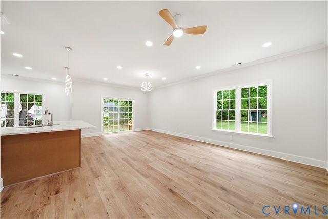 831 Green Ridge Dr, Richmond, VA 23224