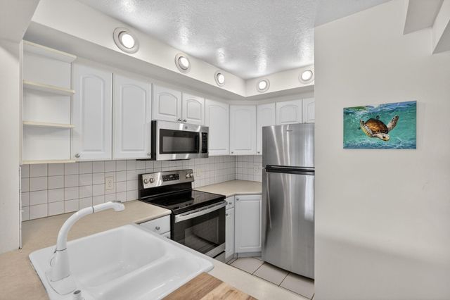 1000 River Reach Drive 406, Fort Lauderdale, FL 33315