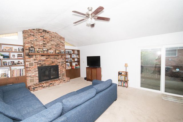 3 La Vista Drive, North Little Rock, AR 72200