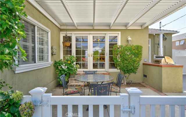 1426 N Buena Vista, Burbank, CA 91505