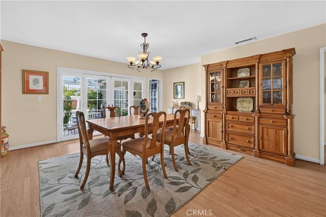 1426 N Buena Vista, Burbank, CA 91505