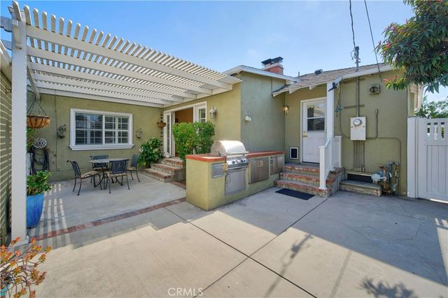 1426 N Buena Vista, Burbank, CA 91505