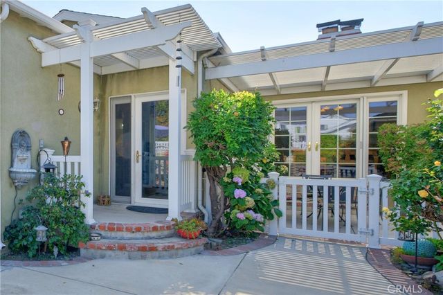 1426 N Buena Vista, Burbank, CA 91505