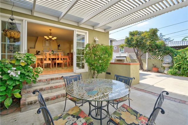 1426 N Buena Vista, Burbank, CA 91505