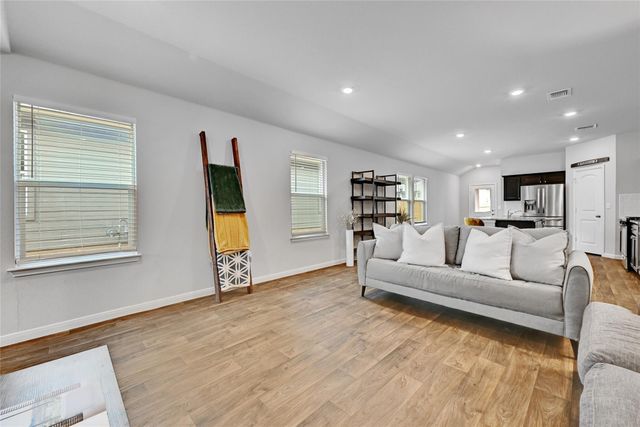 3032 Maryanne LN, Pflugerville, TX 78660
