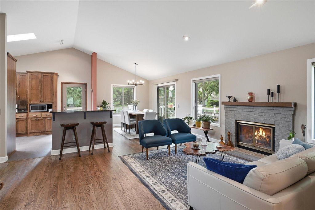 15809 Nursery Drive, Minnetonka, MN 55345 — photo 4
