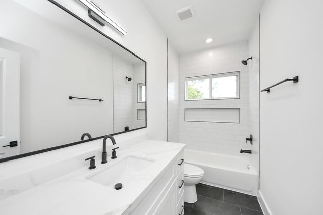 103 Frawley Street, Houston, TX 77009