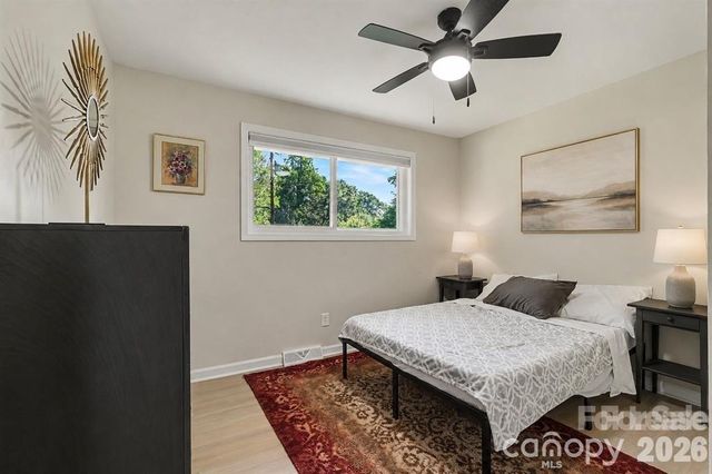 4023 Strangford Avenue, Charlotte, NC 28215