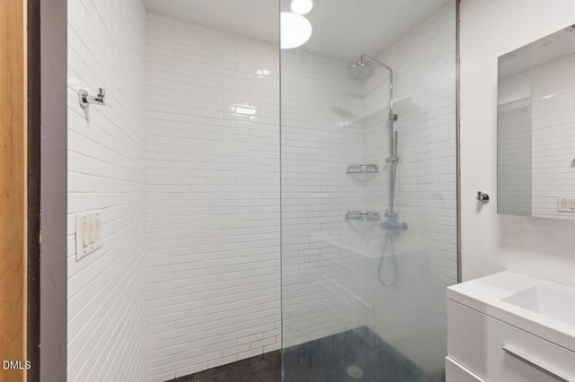 208 Rigsbee Avenue Apt 207, Durham, NC 27701