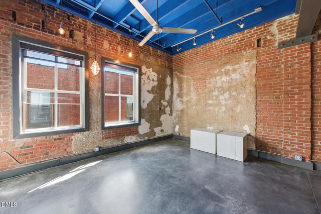 208 Rigsbee Avenue Apt 207, Durham, NC 27701