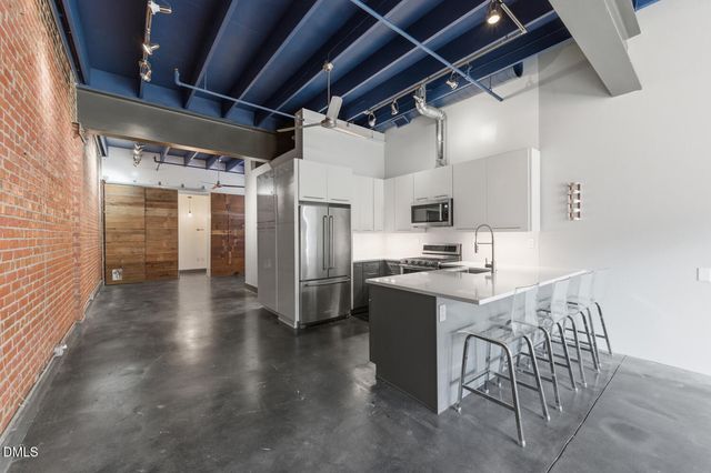 208 Rigsbee Avenue Apt 207, Durham, NC 27701