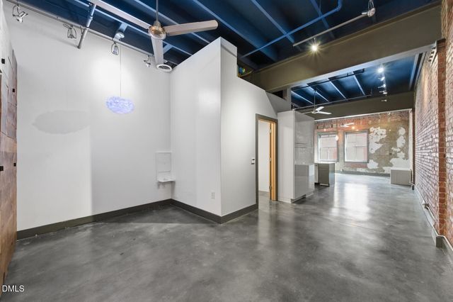 208 Rigsbee Avenue Apt 207, Durham, NC 27701