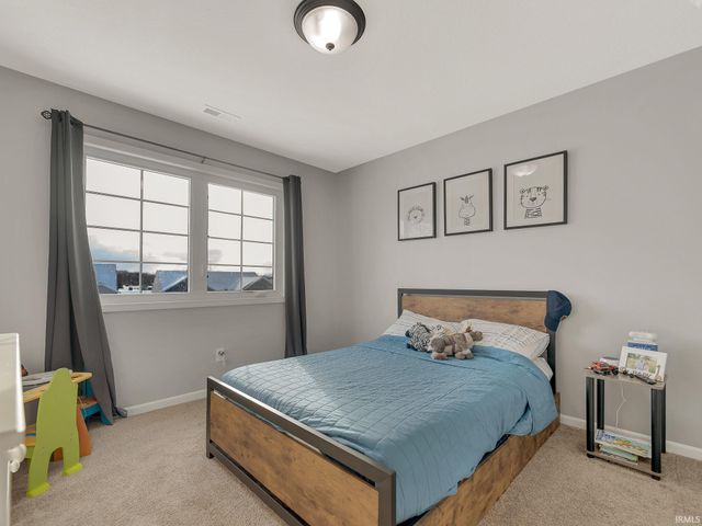 585 Highfields Cove, Fort Wayne, IN 46845