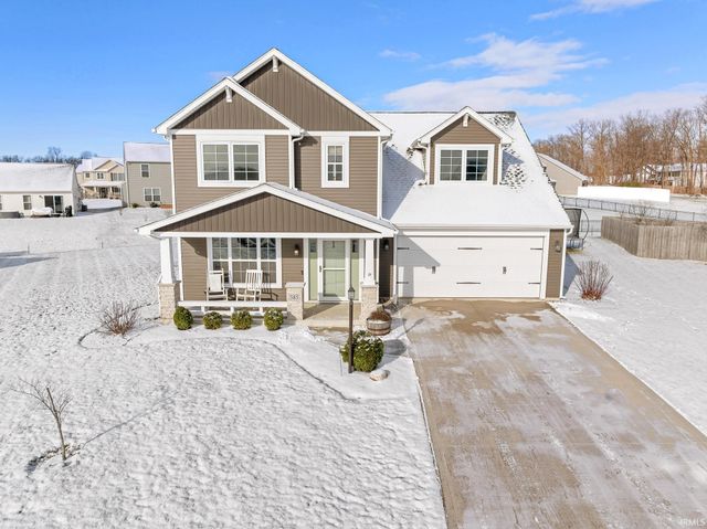 585 Highfields Cove, Fort Wayne, IN 46845